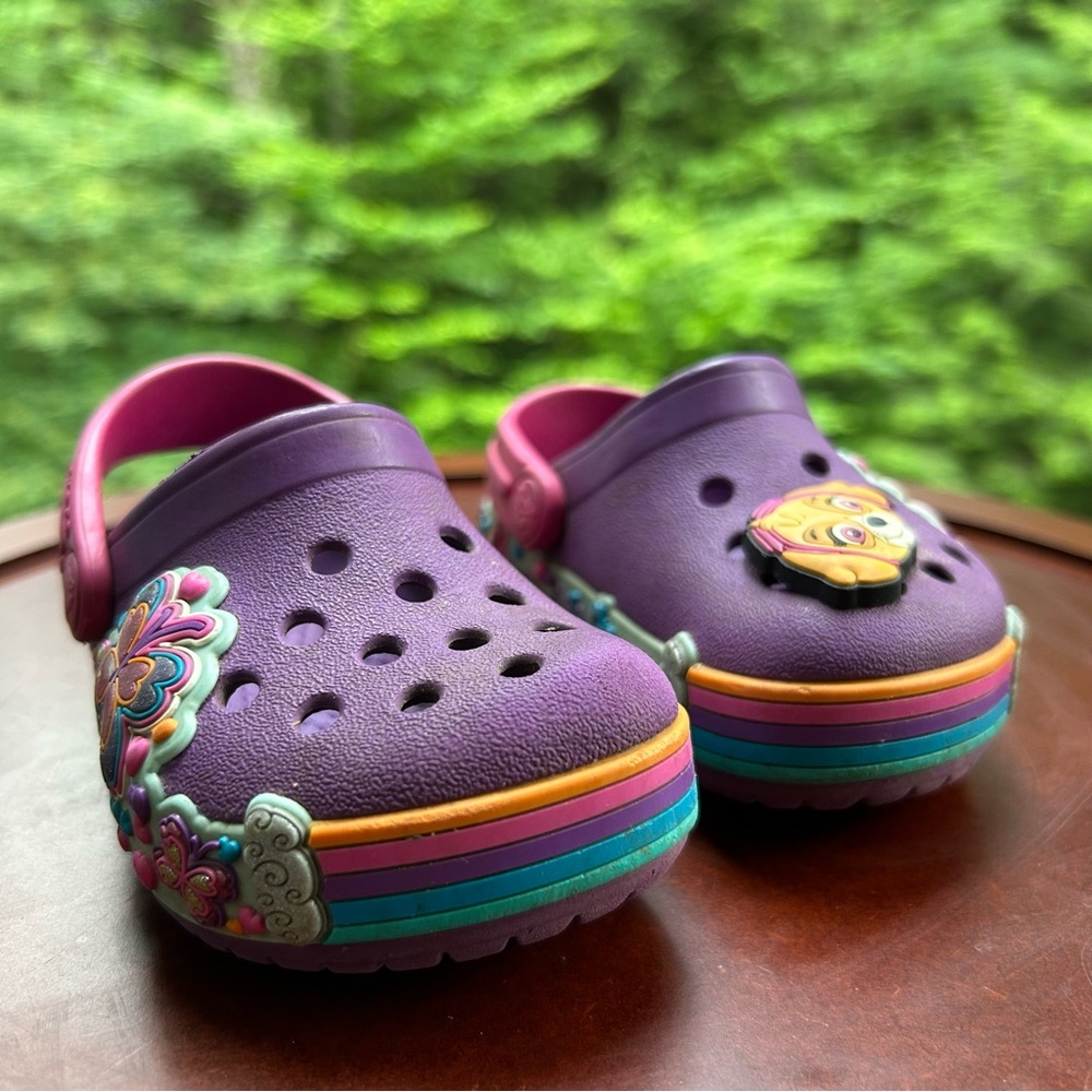 Crocs x Paw Patrol | Toddler Girl Size 5 | Rare Rainbow Butterfly Skye Clogs - Picture 3 of 12